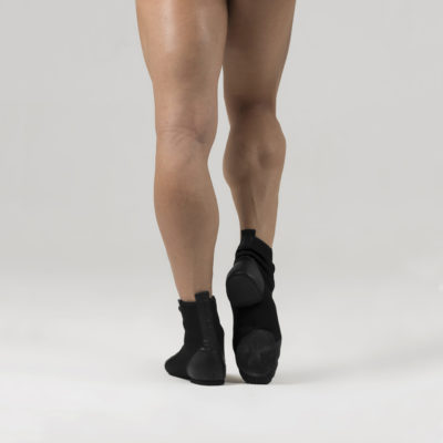 Botinha de Couro e Neoprene Com Cadarço - 17